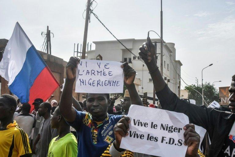 Le Mali et le Burkina Faso solidaire avec le Niger face à la menace d