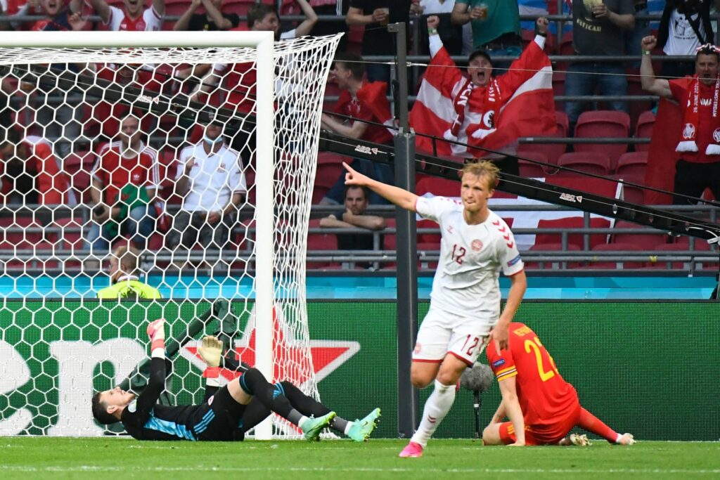 منتخب الدنمارك يتأهل إلى الدور الربع النهائي من كأس أمم أوروبا - Réveil d'algérie