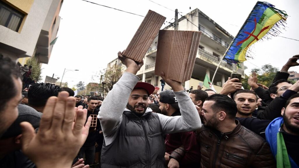 خيبة وصدمة كبيرة في منطقة القبائل - Réveil d'algérie