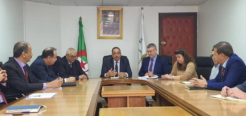 تنصيب السيد توفيق بركاني، رئيسا مديرا عاما للشركة القابضة للنسيج والجلود “جيتكس”. - Réveil d'algérie