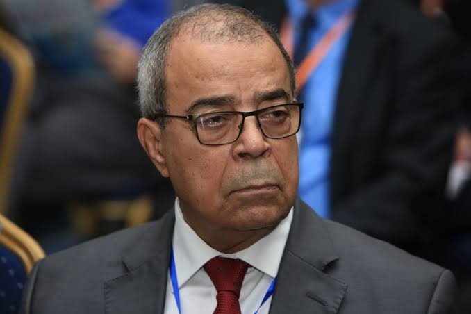 أعلن المدير العام للصيدلية المركزية للمستشفيات علي عون ،الخميس بالجزائر العاصمة، عن اقتناء 100 دواء مخصص لمرضى السرطان على مستوى المستشفيات التي تعنى بهذا النوع من الأمراض. - Réveil d'algérie