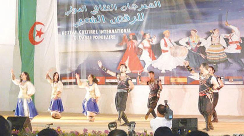 مسرح الهواء الطلق “حسني شقرون” اختتم فعاليات الطبعة ال 12 للمهرجان الثقافي الدولي. - Réveil d'algérie