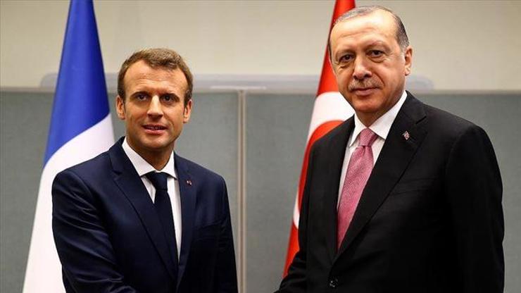 محادثة هاتفية أجراها الرئيس التركي رجب طيب أردوغان مع نظيره الفرنسي إيمانويل ماكرون، حول تنفيذ خطة تصدير الحبوب الأوكرانية. - Réveil d'algérie