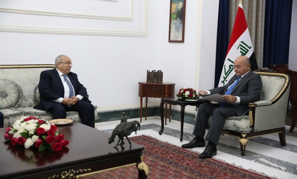 وزير الشؤون الخارجية والجالية الوطنية بالخارج، رمطان لعمامرة، السبت، استقبل ببغداد من قبل الرئيس العراقي، السيد برهم صالح، حيث سلمه رسالة خطية من رئيس الجمهورية, السيد عبد المجيد تبون. - Réveil d'algérie
