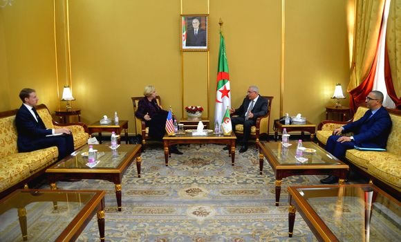 استقبل وزير العدل سفيرة الولايات المتحدة الأمريكية بالجزائر. - Réveil d'algérie