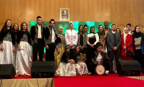 عرض للأزياء التقليدية الجزائرية بقصر الثقافة مفدي زكريا بالجزائر العاصمة. - Réveil d'algérie