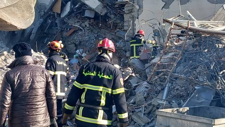 الجزائر تقدم مساعدات مالية لجمهورية تركيا وسوريا تضامنا مع الزلزال المدمر. - Réveil d'algérie