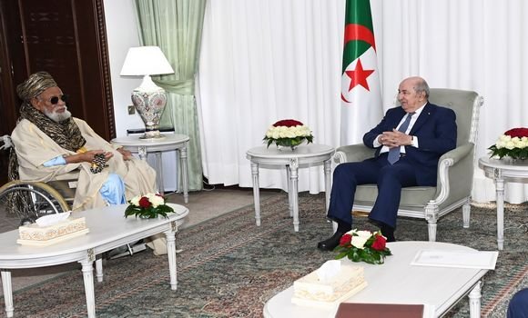 رئيس الجمهورية استقبل شيخ الطريقة التيجانية بنيجيريا. - Réveil d'algérie