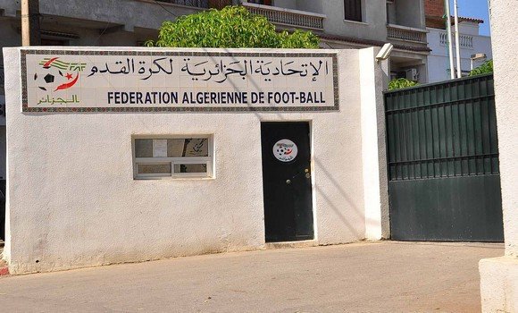 كرة القدم (تغيير نظام المنافسة): تجسيد توصيات الجمعية العامة الاستثنائية لنوفمبر 2021. - Réveil d'algérie
