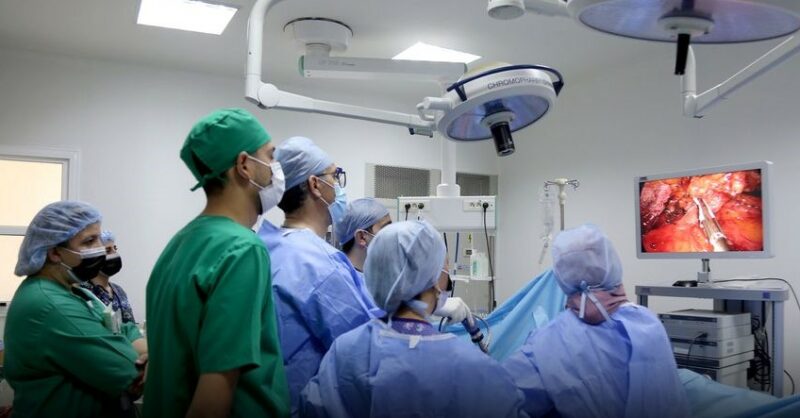 اتصالات الجزائر تضمن بث عمليات جراحية بتقنية التحاضر المرئي عن بعد من المستشفى الجامعي لتيزي وزو. - Réveil d'algérie