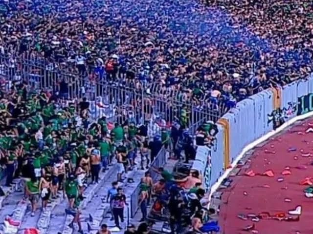 إجراءات قانونية لفرض الإنضباط داخل الملاعب - Réveil d'algérie