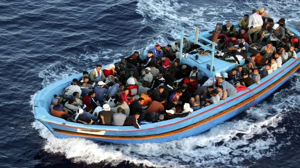 إيطاليا : مصير مجهول لـ20 راكبا بعد غرق قارب هجرة غير شرعي - Réveil d'algérie