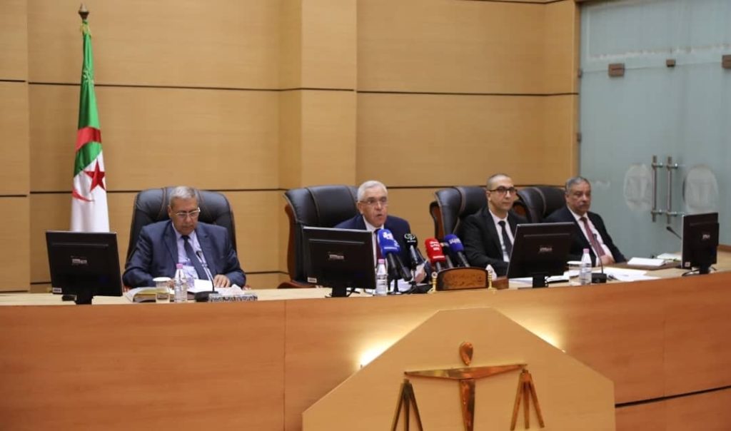 وزير العدل يترأس اجتماعا لتقييم الأداء القضائي - Réveil d'algérie