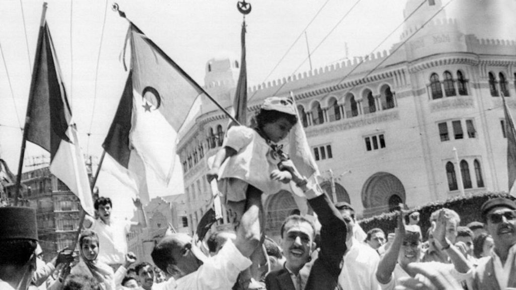 بعد 63 سنة.. الجزائر تحيي ذكرى عيد النصر - Réveil d'algérie