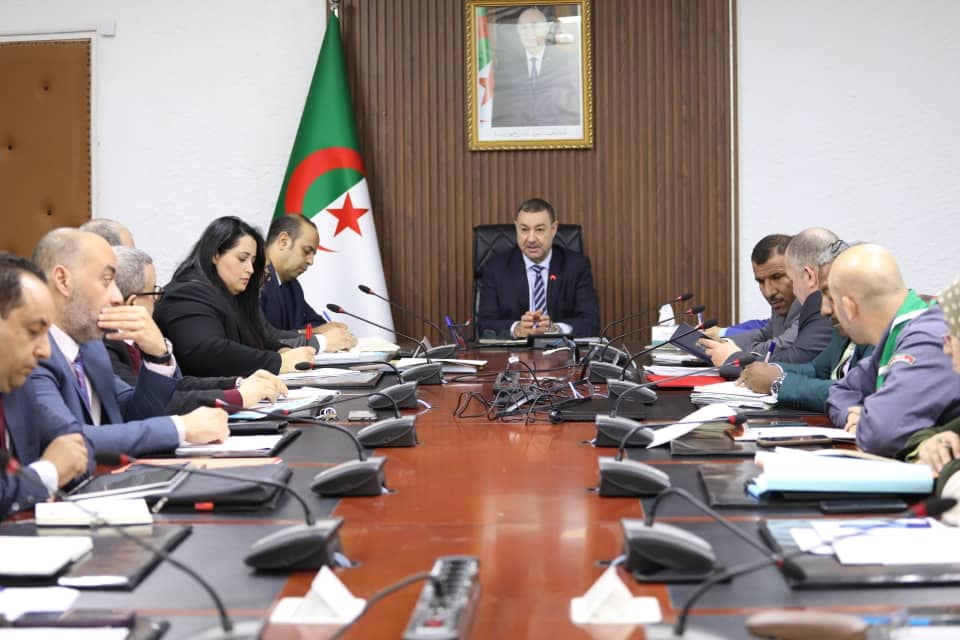 موسم الحج 2025…وزير النقل يترأس اجتماعاً تنسيقيا لترتيبات تنقل الحجاج - Réveil d'algérie