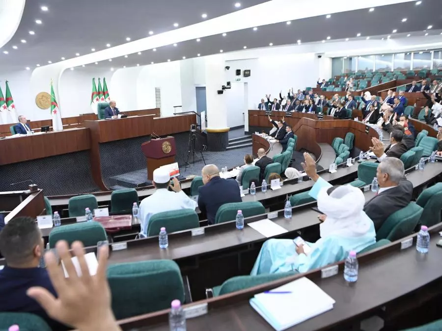 المجلس الشعبي الوطني يصوت بالأغلبية على تعديلات قانون الإجراءات الجزائية - Réveil d'algérie