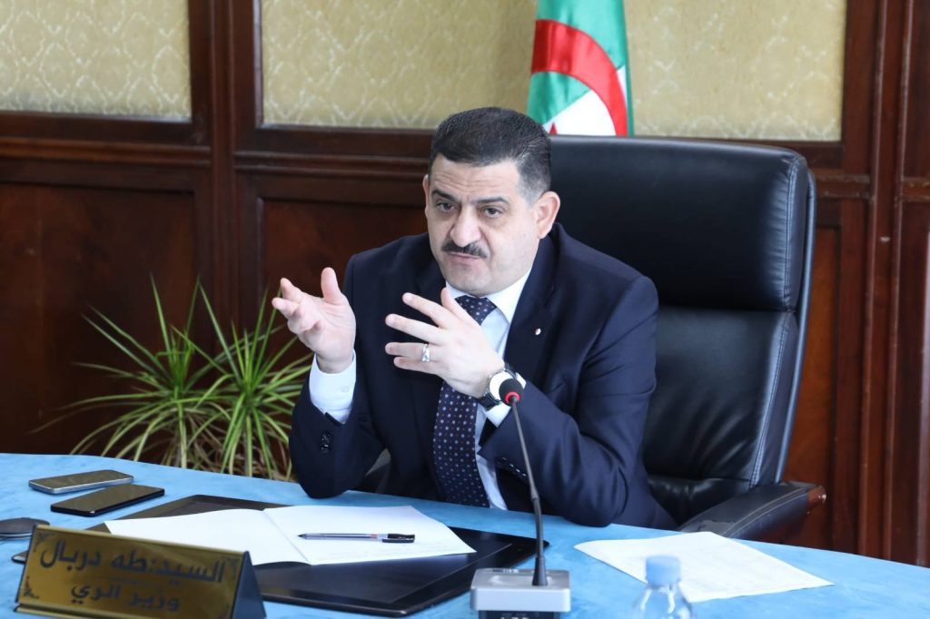 وزير الري يشدّد على التأهب والتحكم في المياه تحضيرًا لعيد الأضحى وموسم الاصطياف 2025 - Réveil d'algérie