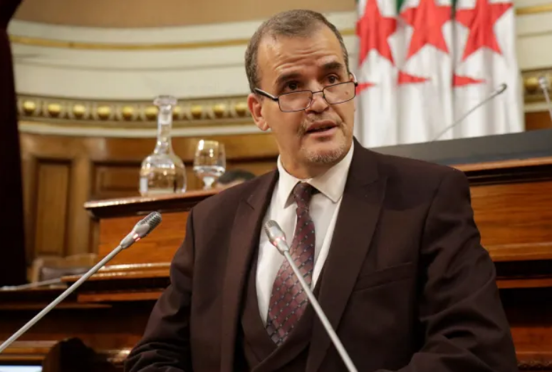 معرض التجارة البينية الإفريقية بالجزائر: كمال رزيڤ يتوقع توقيع عقود بقيمة قد تبلغ 44 مليار دولار - Réveil d'algérie