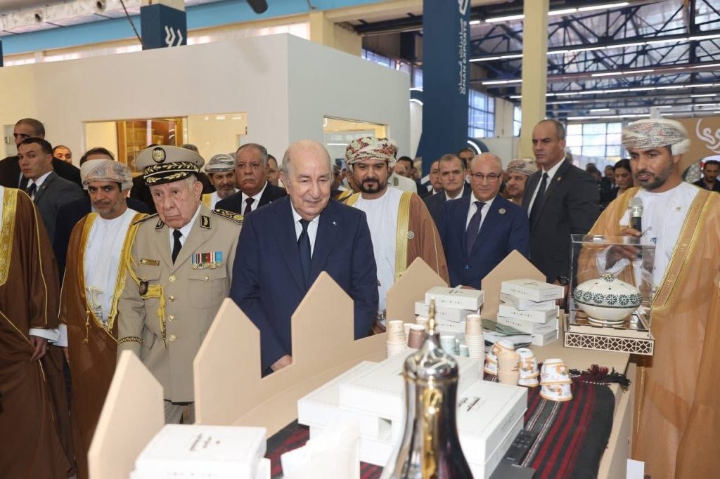 رئيس الجمهورية يدعو لرفع طموحات الاستثمار وتطوير الإنتاج المحلي خلال افتتاح معرض الجزائر الدولي - Réveil d'algérie
