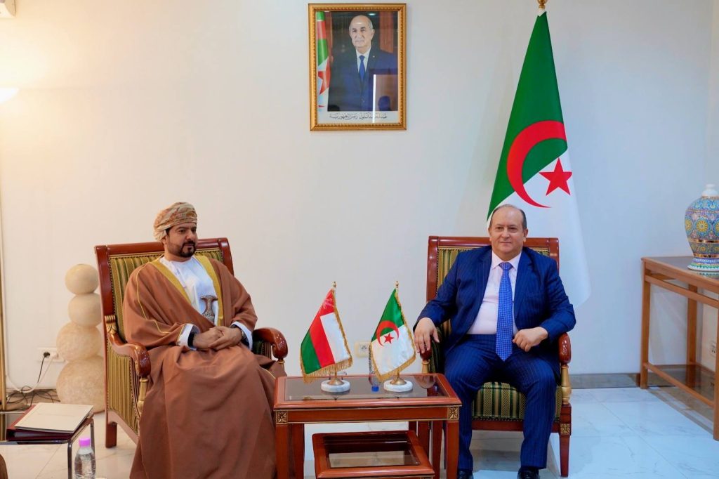 غريب ونظيره العُماني يتفقان على تعزيز وتوسيع الشراكات الصناعية - Réveil d'algérie