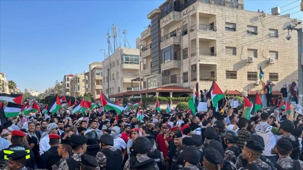 المسيرة العالمية إلى غزة: آلاف النشطاء من 35 دولة يتوافدون إلى مصر - Réveil d'algérie