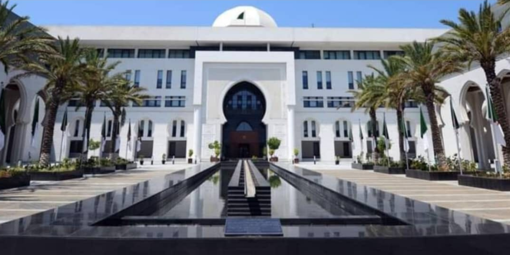 الجزائر تدين الهجوم الصهيوني على إيران وتدعو مجلس الأمن لتحمل مسؤولياته - Réveil d'algérie