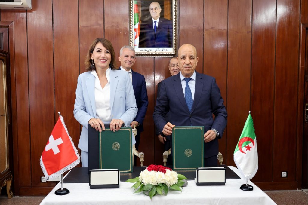 الجزائر وسويسرا توقعان اتفاقية تعاون ثنائي و تبادل الخبرات بين شرطة البلدين - Réveil d'algérie