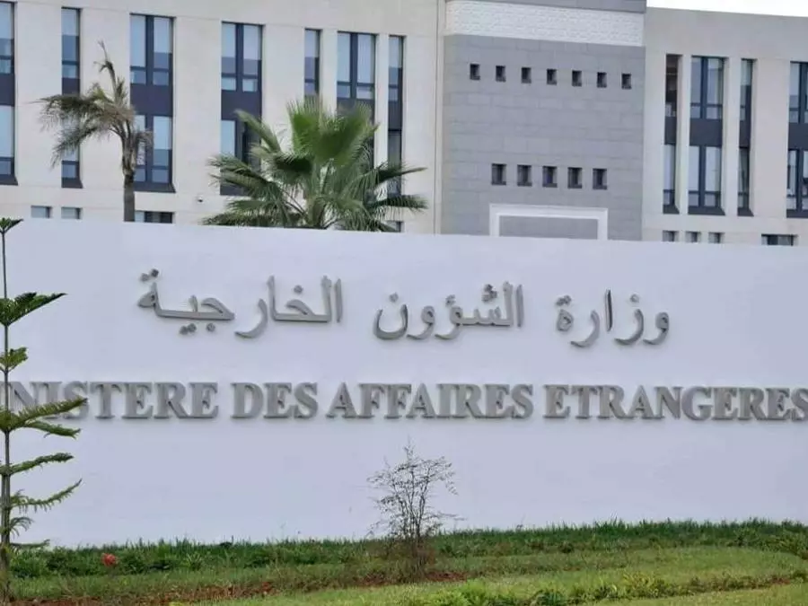 الجزائر تستدعي القائم بالأعمال الفرنسي و ترد على عرقلة الحقائب الدبلوماسية - Réveil d'algérie
