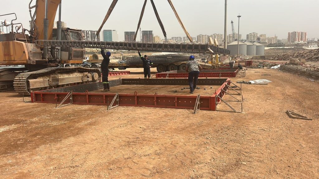 ميناء مستغانم يطلق مشروعًا لزيادة الطاقة الاستيعابية ويحقق تقدمًا في تهيئة منصات الحاويات - Réveil d'algérie