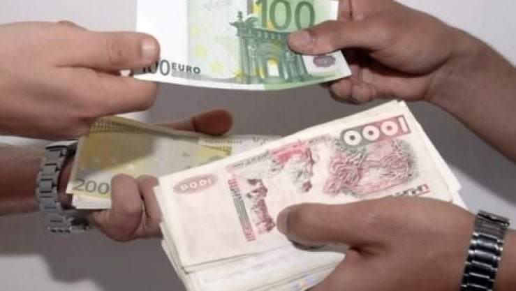 تعرف على آخر تغيرات أسعار اليورو والدولار في سوق السكوار بالعاصمة اليوم 4 أوت - Réveil d'algérie