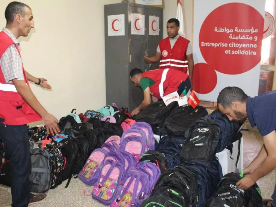 الهلال الأحمر الجزائري بوهران يطلق حملة لتوزيع 5 آلاف محفظة مدرسية - Réveil d'algérie