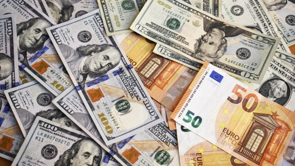 هذه هي آخر مستجدات أسعار اليورو والدولار في سوق السكوار اليوم الجمعة - Réveil d'algérie