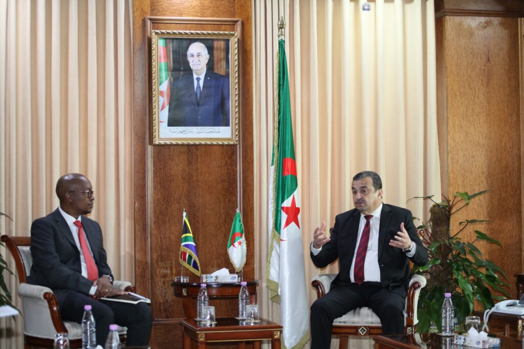 مباحثات جزائرية – جنوب إفريقية حول التعاون في قطاع الطاقة والمناجم - Réveil d'algérie