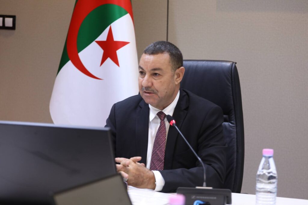 فتح ميناء لتصدير مادة الإسمنت… وزارة النقل تطلق التحضيرات الأولية - Réveil d'algérie