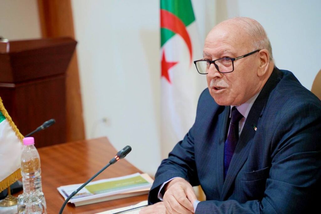 صناعة : يحي بشير يريد رقمنة تسيير المجمعات الصناعية العمومية - Réveil d'algérie