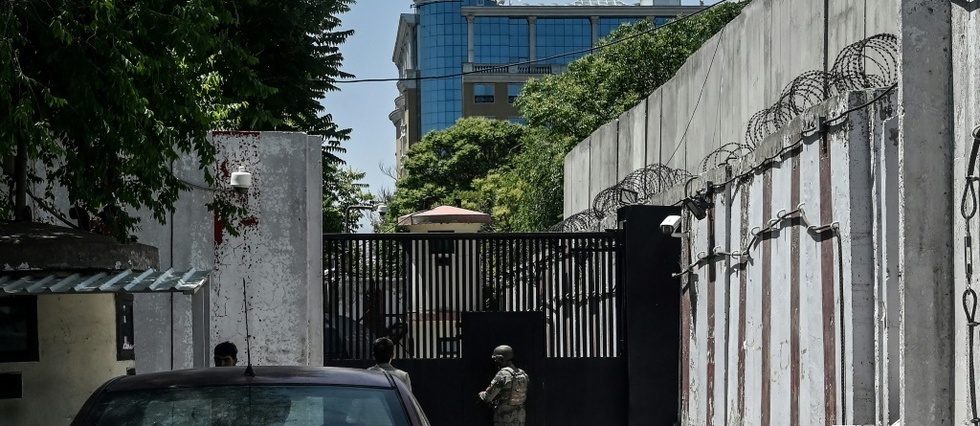 Afghanistan: l’Australie ferme son ambassade, des anciens interprètes manifestent - Réveil d'algérie