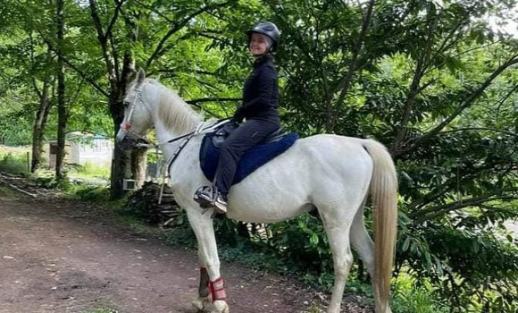 Equitation: l’Algérienne Erika Abdennebi au concours international d’endurance en France - Réveil d'algérie
