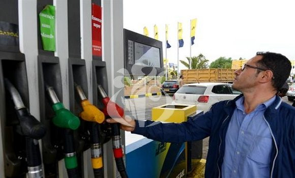 La suppression de l’essence super avec plomb avancée au début de juillet - Réveil d'algérie