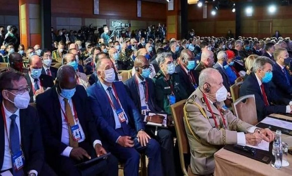 9e Conférence sur la sécurité internationale: Chanegriha à Moscou - Réveil d'algérie