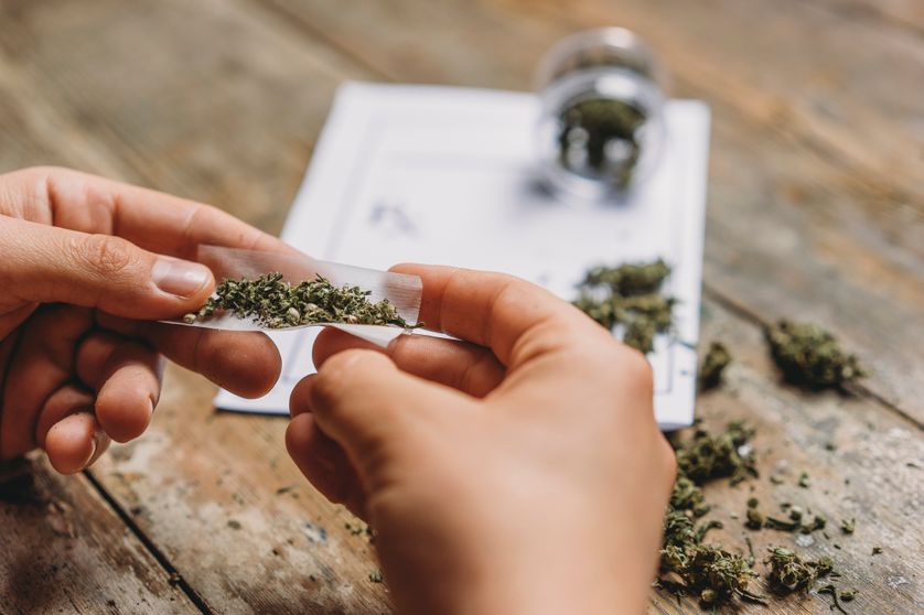 Bechar: interpellation de 3 narcotrafiquants en possession de 4,1 qx de drogue - Réveil d'algérie
