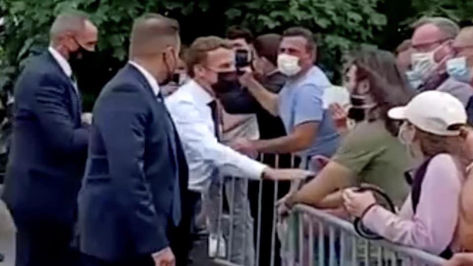 L’arrestation de l’auteur de la gifle du président français Macron - Réveil d'algérie