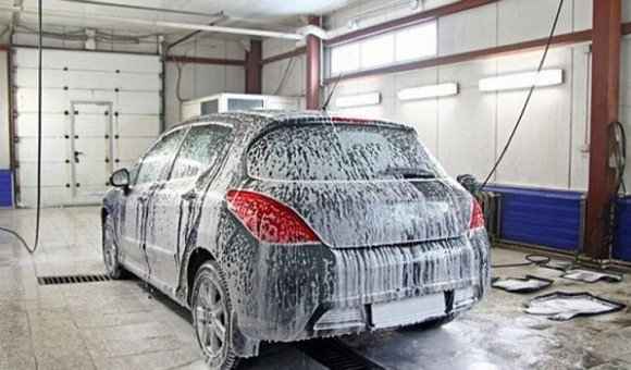 Suspension partielle et provisoire des activités de lavage-auto à Alger à compter de samedi - Réveil d'algérie