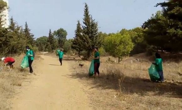 Alger: campagne de volontariat pour le nettoiement de la forêt de Bainem - Réveil d'algérie