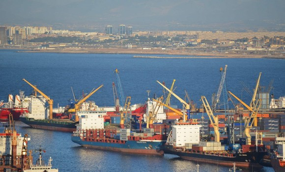Importation: obligation de restitution des conteneurs avant l’expiration de la période de la franchise - Réveil d'algérie