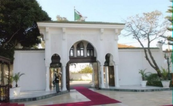 Le président de la République décrète le 15 septembre journée nationale de l’Imam - Réveil d'algérie