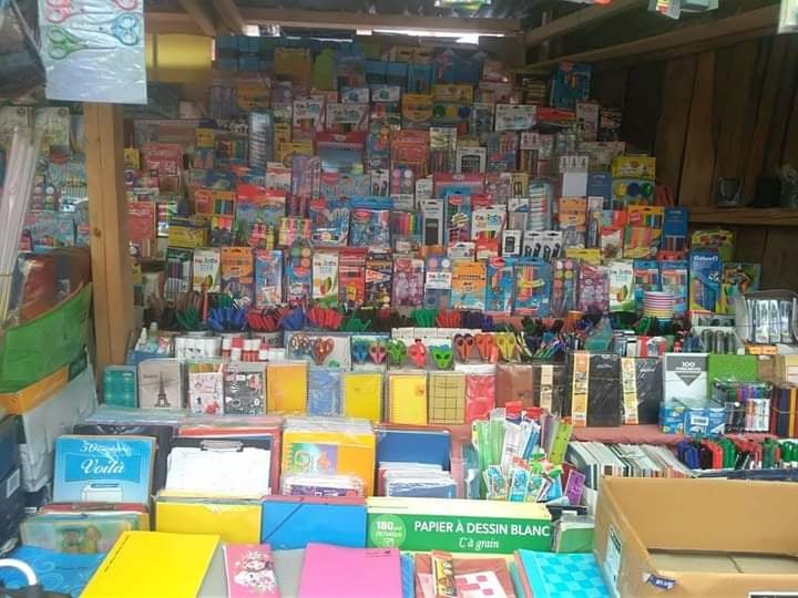 Fournitures scolaires. - Réveil d'algérie