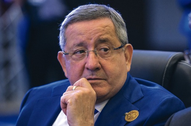 Ould Kaddour comparaît devant le juge d’instruction du tribunal de Bir Mourad Rais. - Réveil d'algérie
