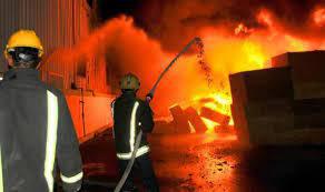 Un gigantesque incendie dans L’usine de bonbons à Tsalah El-Merjah - Réveil d'algérie