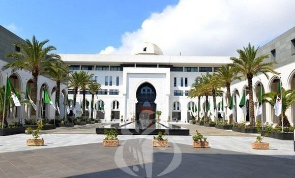 Le ministre adjoint allemand aux Affaires étrangères effectue une visite en Algérie. - Réveil d'algérie