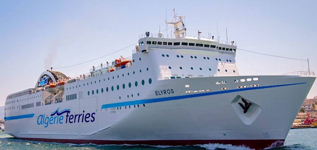 Société nationale algérienne des transports maritimes : Fixation des conditions de voyage via le transport maritime. - Réveil d'algérie